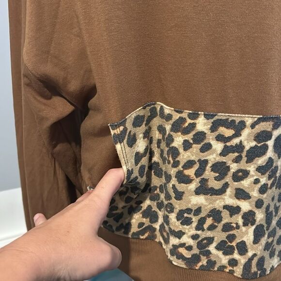 Zenana Small hooded sweater   D - Picture 3 of 11